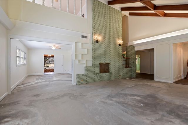 1423 N Wharton Street, El Campo, TX 77437