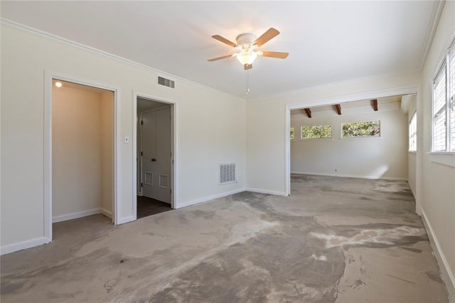 1423 N Wharton Street, El Campo, TX 77437