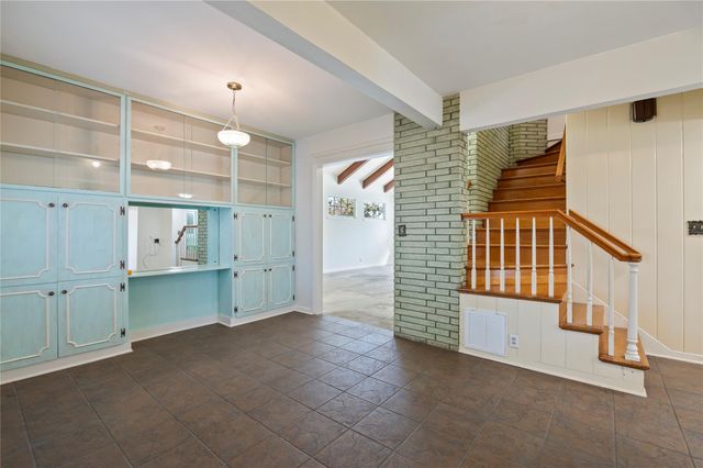 1423 N Wharton Street, El Campo, TX 77437