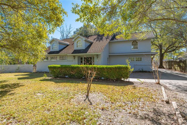 1423 N Wharton Street, El Campo, TX 77437