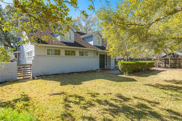 1423 N Wharton Street, El Campo, TX 77437