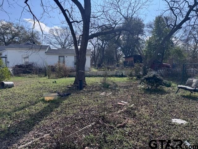 2310 W Rosemont, Tyler, TX 75702