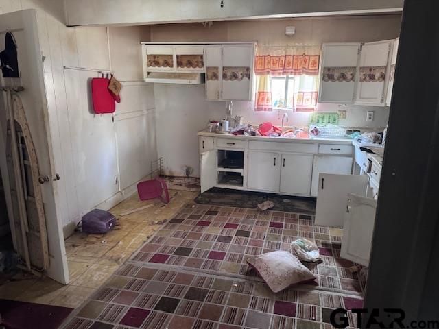 2310 W Rosemont, Tyler, TX 75702