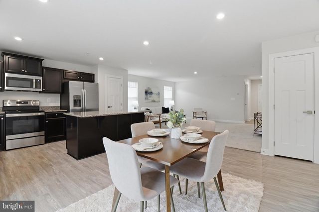 369 E CALVERT XING, North East, MD 21901