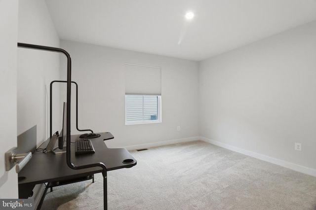 369 E CALVERT XING, North East, MD 21901