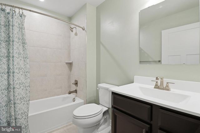 369 E CALVERT XING, North East, MD 21901