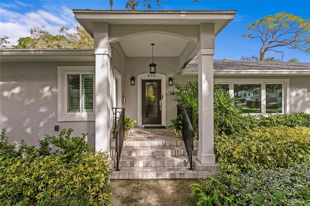655 19TH AVENUE NE, St Petersburg, FL 33704