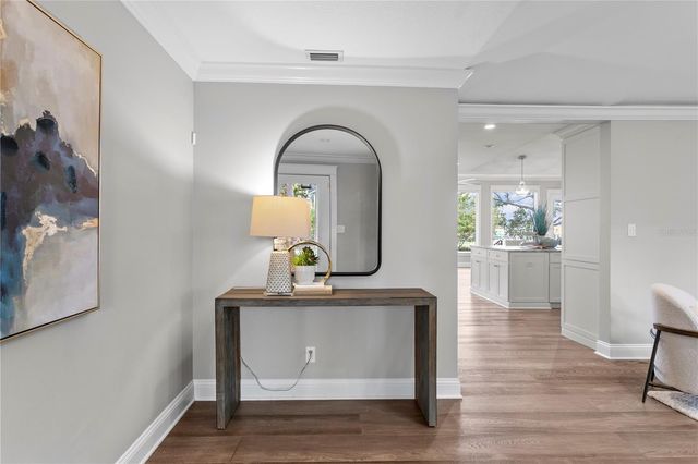 655 19TH AVENUE NE, St Petersburg, FL 33704