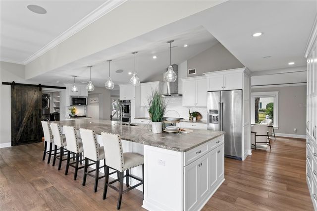 655 19TH AVENUE NE, St Petersburg, FL 33704