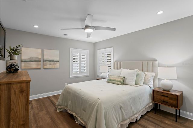 655 19TH AVENUE NE, St Petersburg, FL 33704