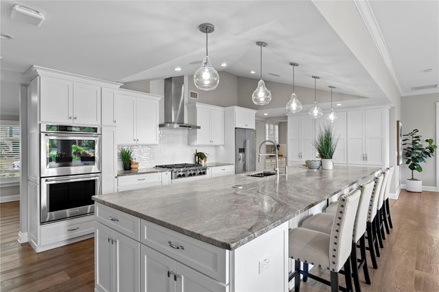 655 19TH AVENUE NE, St Petersburg, FL 33704