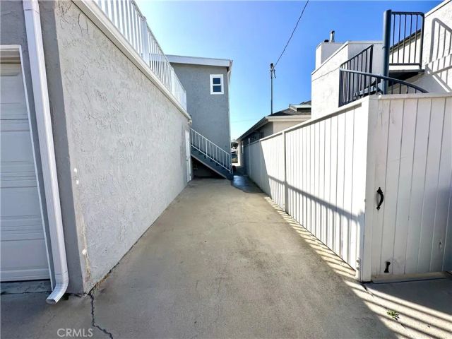 453 29th Street, Hermosa Beach, CA 90254