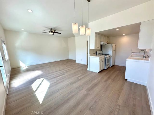 453 29th Street, Hermosa Beach, CA 90254