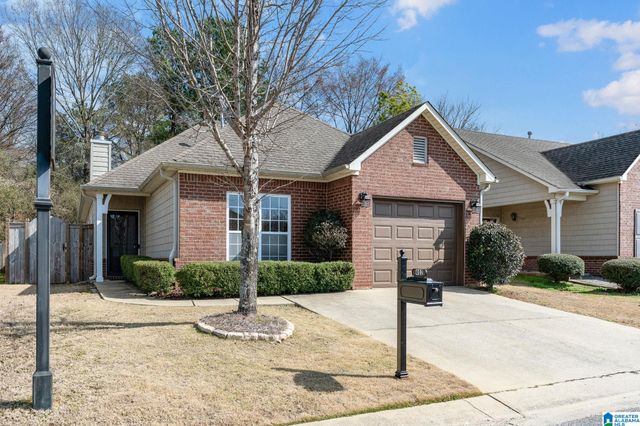 402 HOLLAND LAKES DRIVE N, Pelham, AL 35124