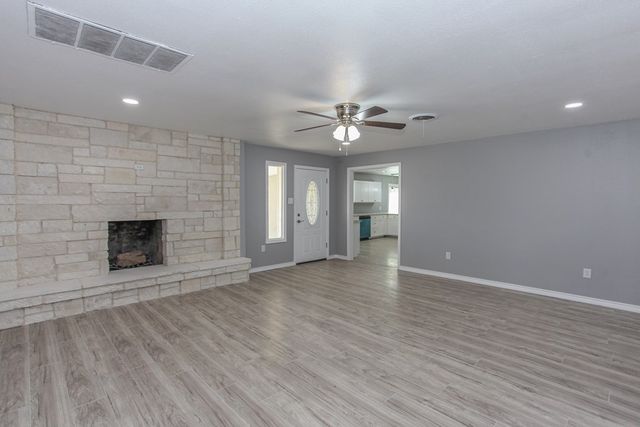 1100 N Snyder Field Rd, Coahoma, TX 79511