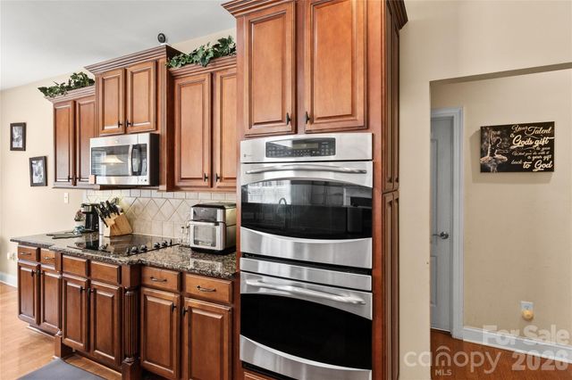 8744 Savannah Road, Harrisburg, NC 28075