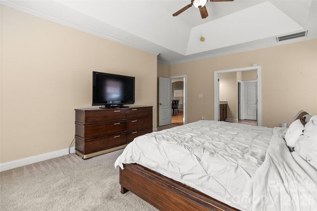 8744 Savannah Road, Harrisburg, NC 28075