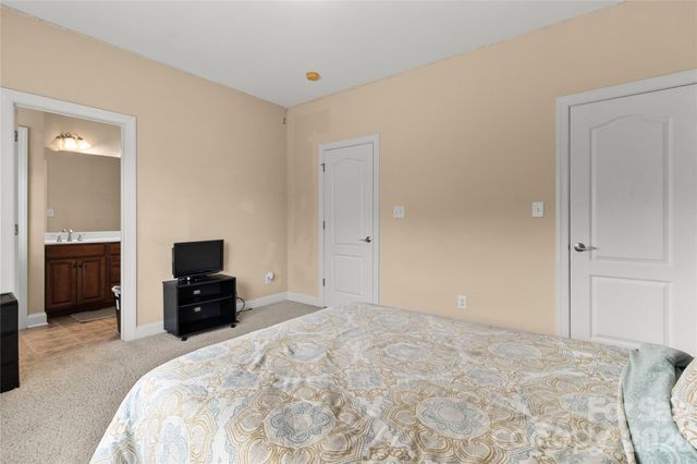 8744 Savannah Road, Harrisburg, NC 28075
