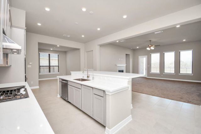 4710 Austin Landing, Fresno, TX 77545