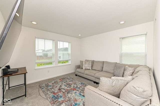 8902 Howlett Lane, Indianapolis, IN 46259
