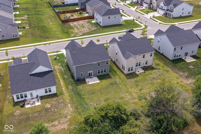 8902 Howlett Lane, Indianapolis, IN 46259