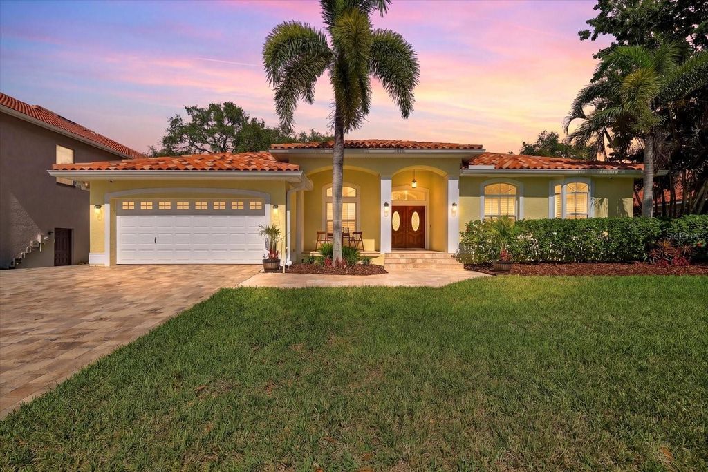 1038 WIDEVIEW AVENUE, Tarpon Springs, FL 34689
