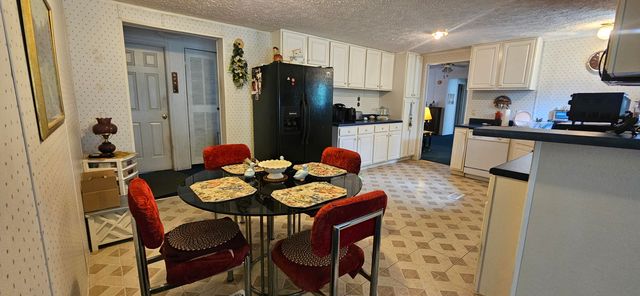 215 Walker Street, Walterboro, SC 29488