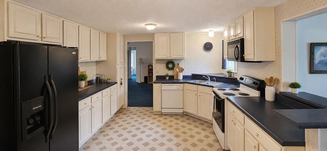215 Walker Street, Walterboro, SC 29488