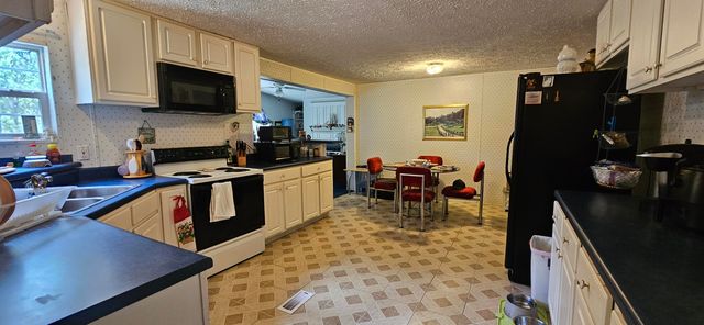 215 Walker Street, Walterboro, SC 29488