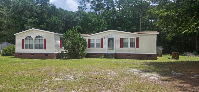 215 Walker Street, Walterboro, SC 29488