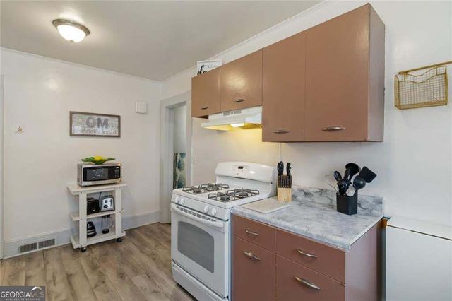 1185 Francis Street NW, Atlanta, GA 30318