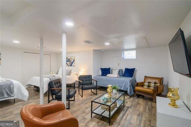 1185 Francis Street NW, Atlanta, GA 30318