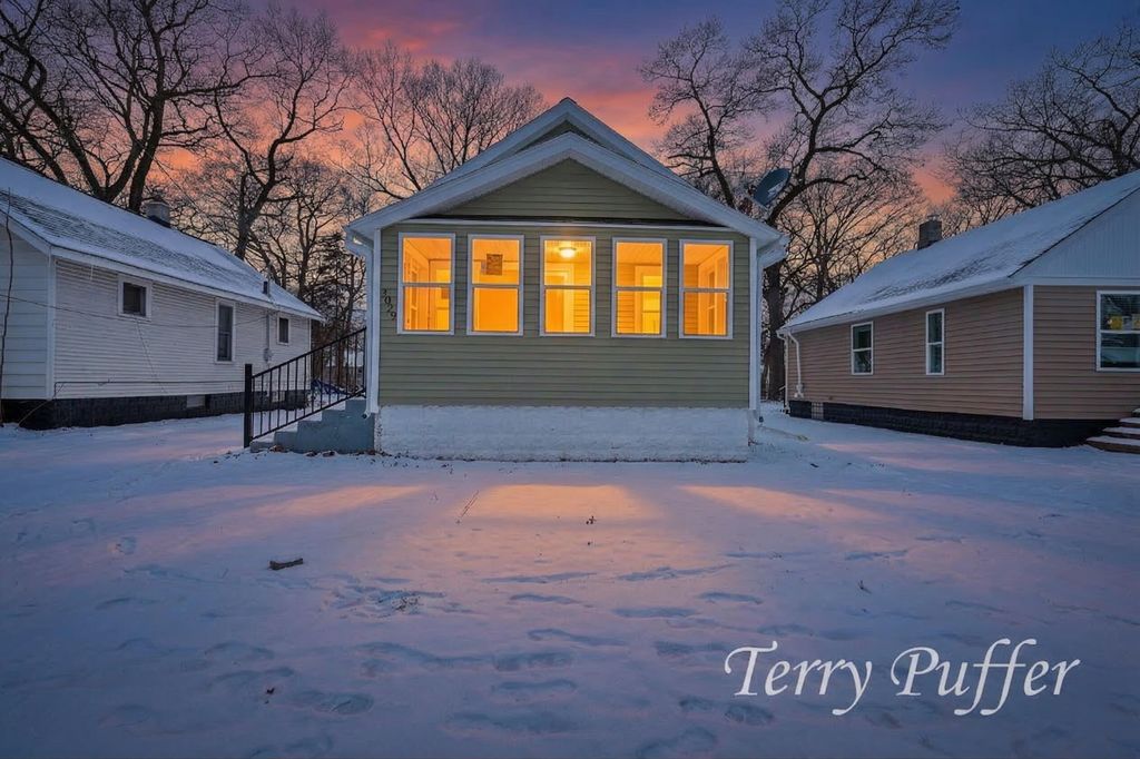 3029 Waalkes Street, Muskegon Heights City, MI 49444