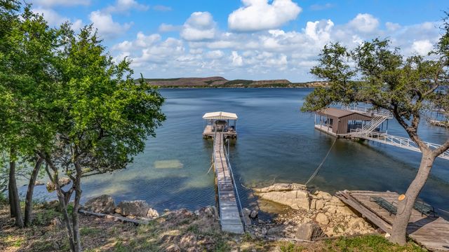2181 Trail Ridge Rd 2, Graford, TX 76449