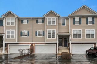 582 Declaration Lane, Aurora, IL 60502