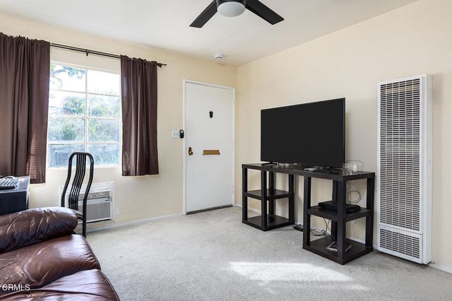 1500 Navarro Avenue, Pasadena, CA 91103