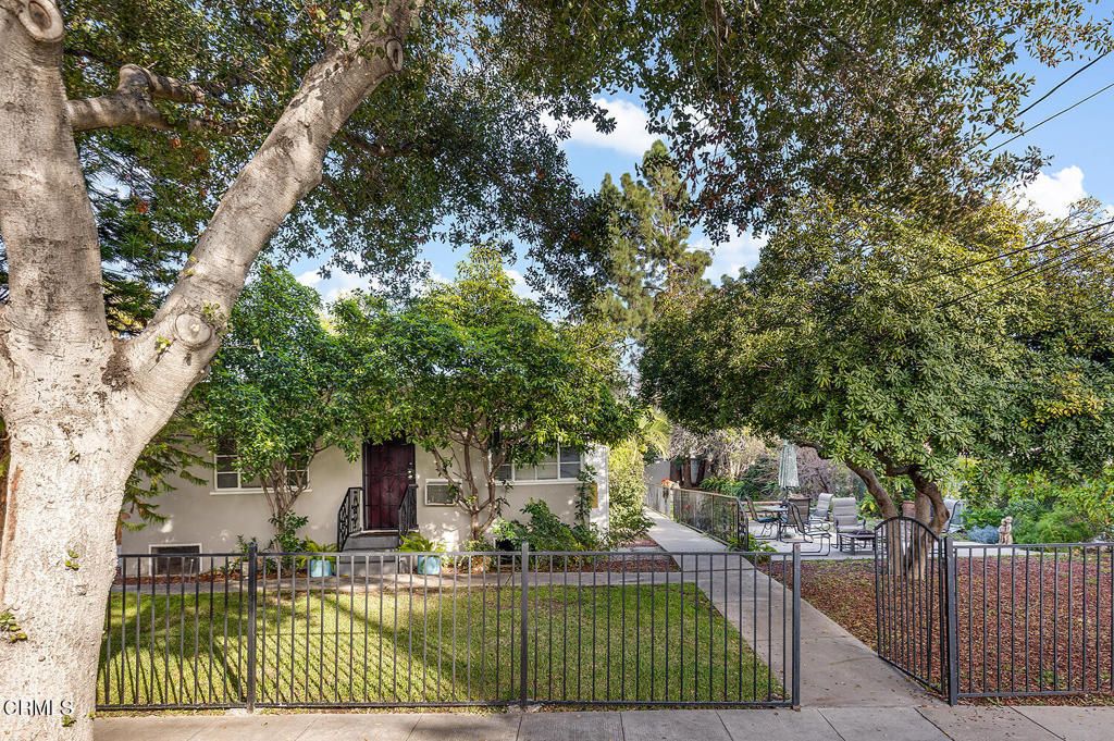 1500 Navarro Avenue, Pasadena, CA 91103