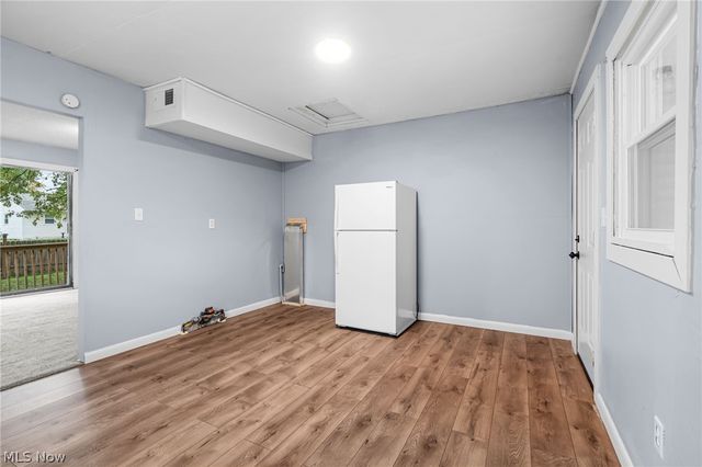 2012 Endrow Avenue NE, Canton, OH 44705