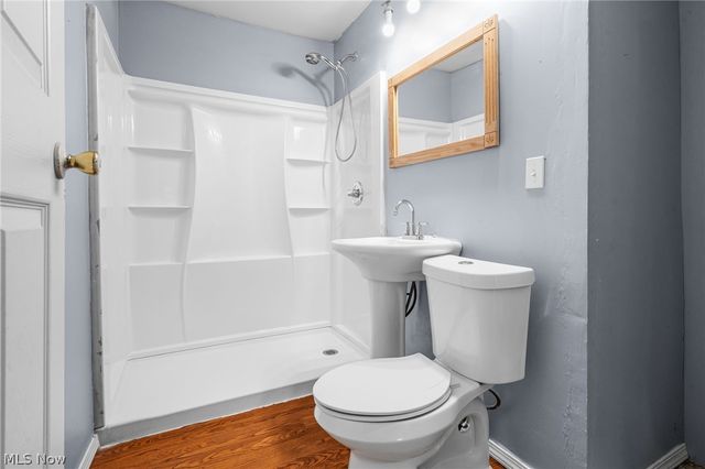 2012 Endrow Avenue NE, Canton, OH 44705