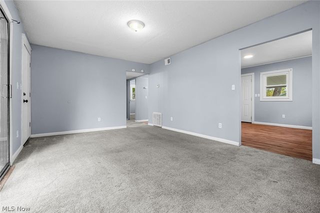 2012 Endrow Avenue NE, Canton, OH 44705