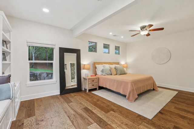 120 Pukoo DR, Bastrop, TX 78602