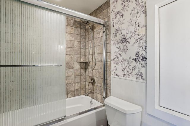120 Pukoo DR, Bastrop, TX 78602