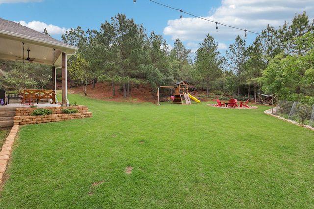 120 Pukoo DR, Bastrop, TX 78602
