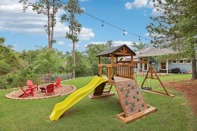 120 Pukoo DR, Bastrop, TX 78602
