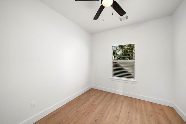 7205 Tippett B, Houston, TX 77088