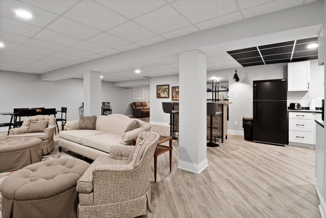 13085 Taft Street, Crown Point, IN 46307