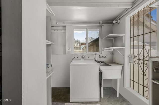 435 S Palm Avenue, Santa Paula, CA 93060