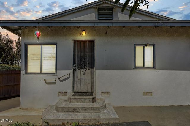 435 S Palm Avenue, Santa Paula, CA 93060