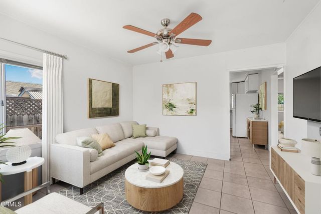 435 S Palm Avenue, Santa Paula, CA 93060