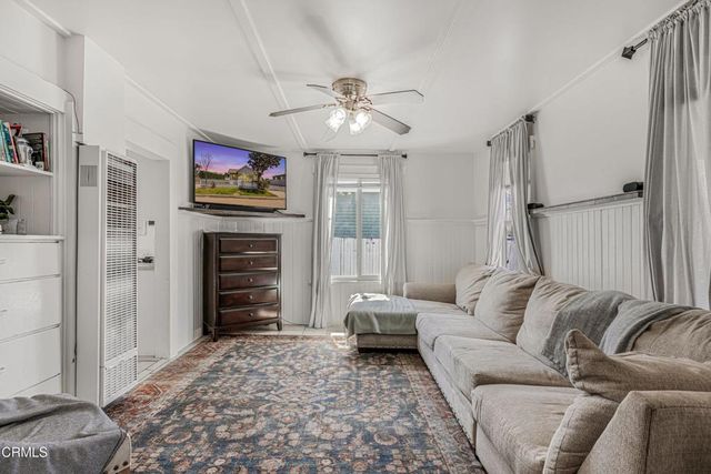435 S Palm Avenue, Santa Paula, CA 93060